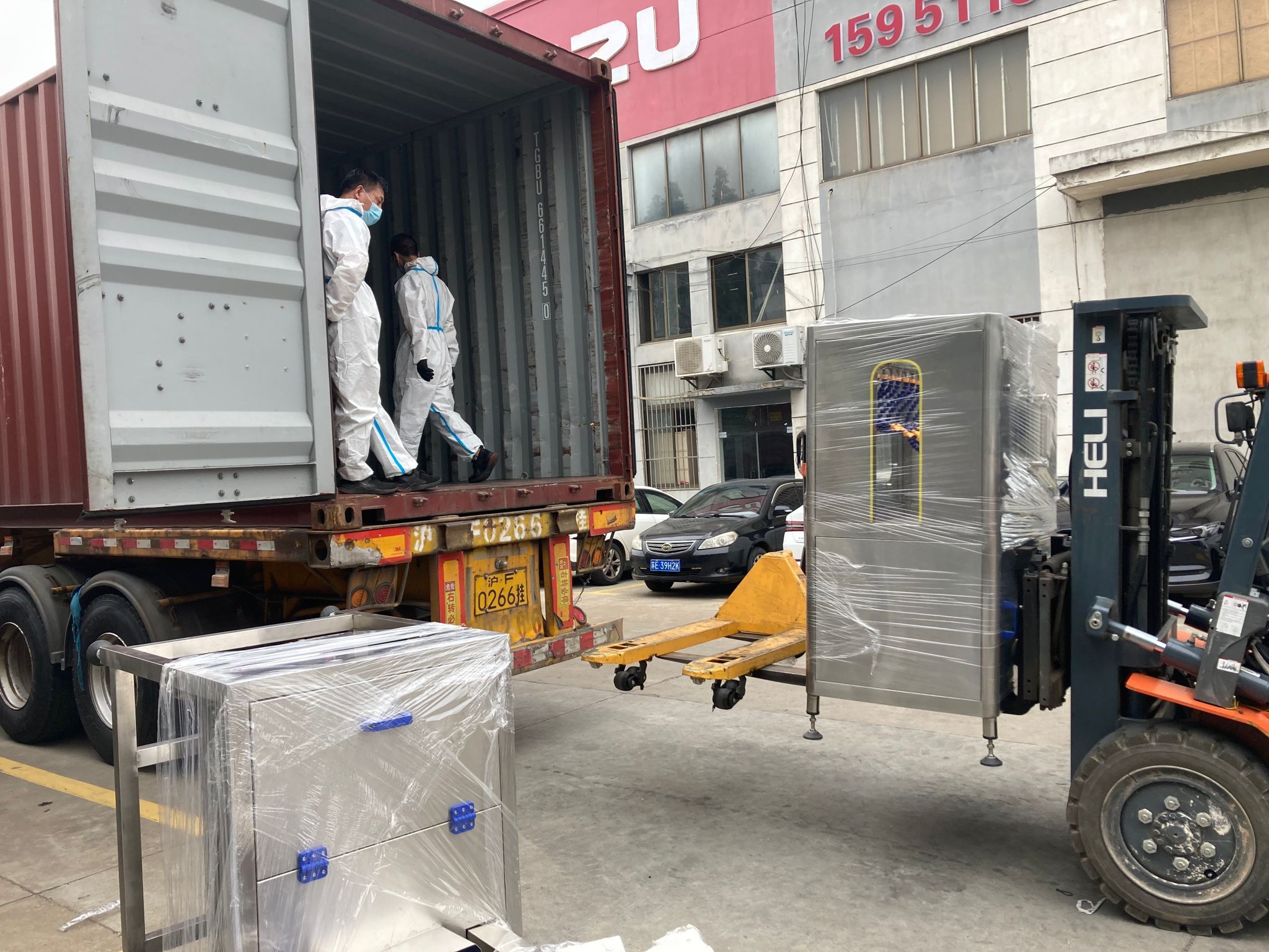 【1er juin 2022】Machine de soufflage de bouteilles envoyée aux États-Unis