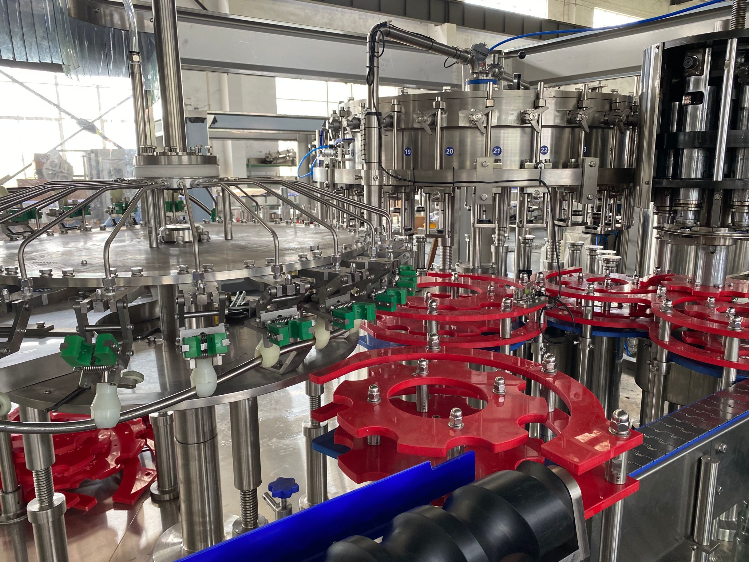 【1er juillet 2022】 Mise en service de la machine de remplissage de bière terminée